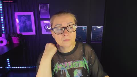 Snapshot of alexandra_kind chatting on December 2024 01:34:02 PM Alexandra online show from December 2024 01:34:02 PM