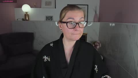 Alexandra online show from January 2025 03:23:01 AM