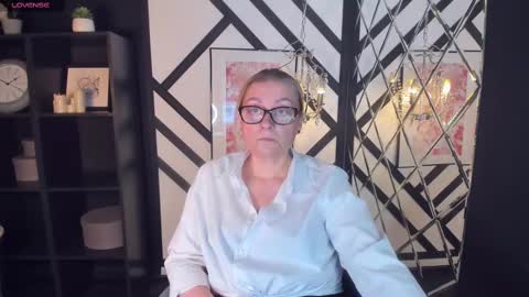 Snapshot of alexandra_kind chatting on February 2025 06:22:01 PM Alexandra online show from February 2025 06:22:01 PM