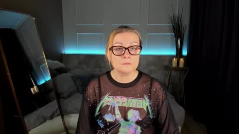 Snapshot of alexandra_kind chatting on February 2025 12:57:02 AM Alexandra online show from February 2025 12:57:02 AM