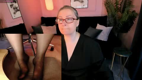 Snapshot of alexandra_kind chatting on May 2026 08:38:02 PM Alexandra online show from May 2026 08:38:02 PM