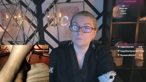 Snapshot of alexandra_kind chatting on May 2026 02:19:01 AM Alexandra online show from May 2026 02:19:01 AM