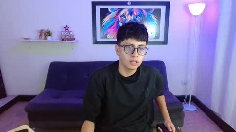 Snapshot of alexcum_18 chatting on February 2026 01:01:02 PM alex online show from February 2026 01:01:02 PM