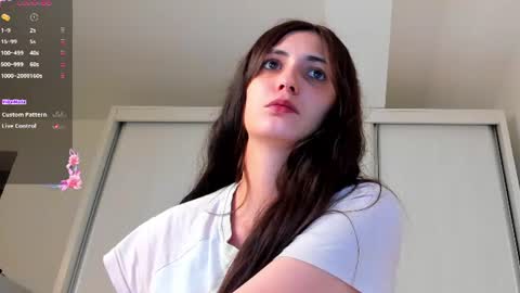 alexialuxe online show from June 2026 06:21:02 PM