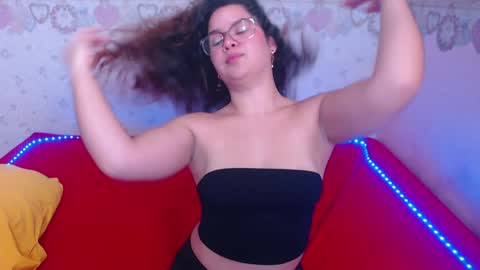 Snapshot of alexiarestrepo chatting on January 2025 03:02:01 PM Alexia online show from January 2025 03:02:01 PM