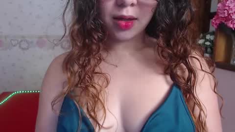 Snapshot of alexiarestrepo chatting on February 2025 12:16:02 PM Alexia online show from February 2025 12:16:02 PM