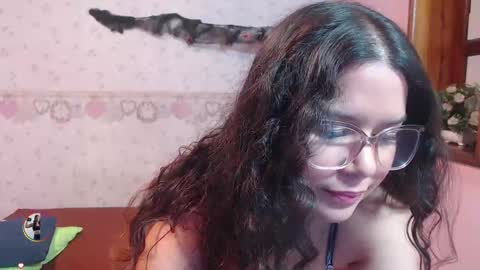 Snapshot of alexiarestrepo chatting on October 2025 12:17:01 PM Alexia online show from October 2025 12:17:01 PM