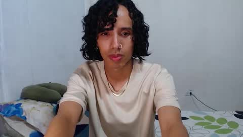 Alexis online show from December 2025 08:21:02 AM