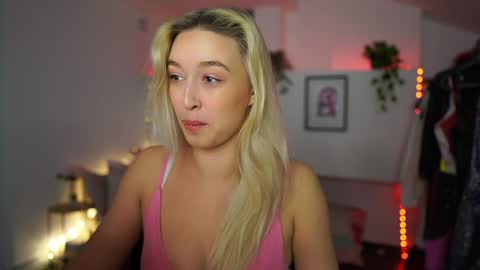 Alexis Texas online show from December 2024 07:03:01 PM