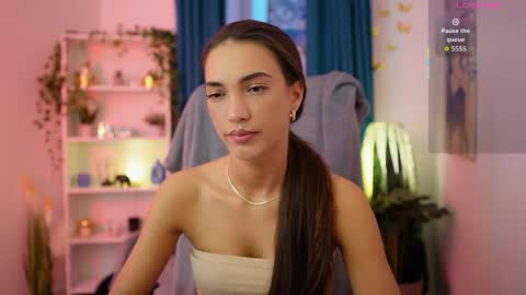 Alexis online show from November 2025 03:01:01 PM