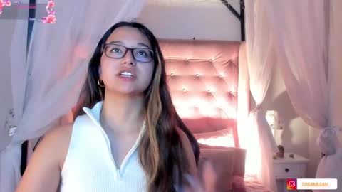 Snapshot of alexis_scott__ chatting on June 2026 04:08:01 AM alexis_scott__ online show from June 2026 04:08:01 AM