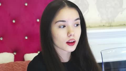 alexisdevine online show from April 2026 04:32:01 AM