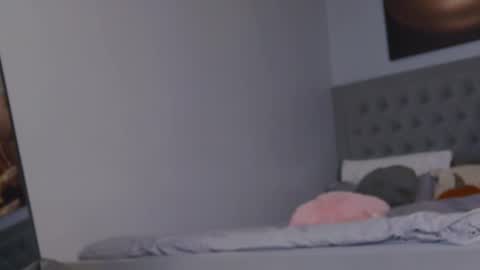 Snapshot of alexiswhiteee chatting on November 2025 08:20:01 AM Alexis online show from November 2025 08:20:01 AM