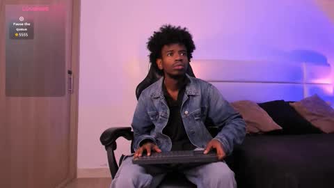 Alex Jaccob online show from November 2025 01:00:02 PM