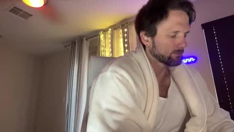 Alex Mann online show from October 2025 02:49:01 PM