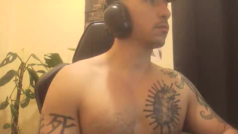 Snapshot of alexopenmind21 chatting on May 2026 04:15:01 PM Alexxx online show from May 2026 04:15:01 PM