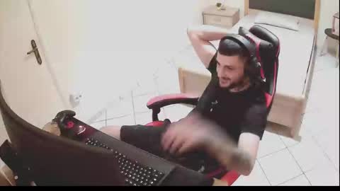 Snapshot of alexthepro00 chatting on October 2025 04:46:01 PM alexthepro00 online show from October 2025 04:46:01 PM