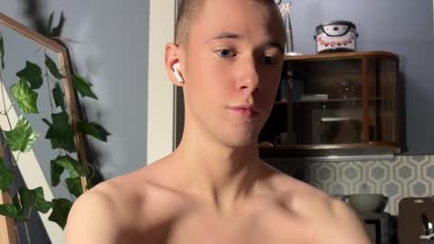 Alex online show from December 2024 08:58:02 PM