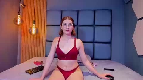 ALEXANDRA online show from September 2025 12:21:02 AM