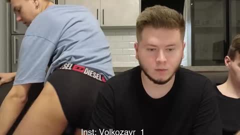 AlexDimaIgor online show from November 2025 07:45:02 PM