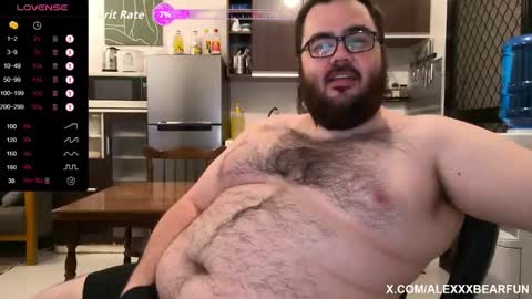 Snapshot of alexxxbear chatting on October 2025 11:13:02 AM alexxxbear online show from October 2025 11:13:02 AM