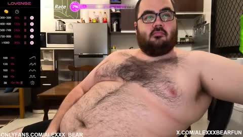 Snapshot of alexxxbear chatting on November 2025 10:34:01 PM alexxxbear online show from November 2025 10:34:01 PM