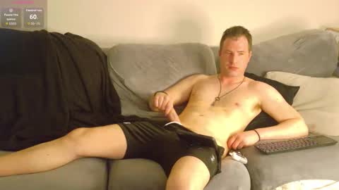 Snapshot of alexxxzander1 chatting on April 2026 06:33:02 AM Alex online show from April 2026 06:33:02 AM
