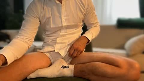 Snapshot of alfadreamer0011 chatting on November 2025 01:32:01 PM alfadreamer0011 online show from November 2025 01:32:01 PM