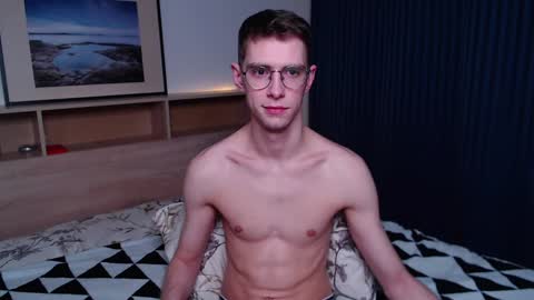 Alfie online show from December 2024 03:06:01 AM