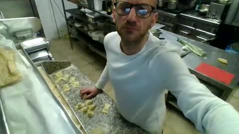 Snapshot of alfred151 chatting on March 2026 02:55:02 AM Edgarrrdd1021 online show from March 2026 02:55:02 AM