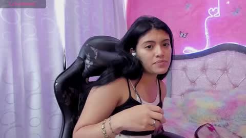 Snapshot of alfresii_rivera chatting on January 2025 03:00:02 PM Carolina Join The Fan Club online show from January 2025 03:00:02 PM