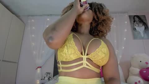 aliana_ross online show from January 2025 04:52:02 AM