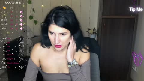 Alianna online show from January 2025 12:38:02 PM