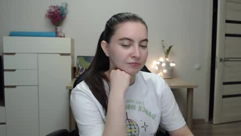 Alice online show from November 2025 04:44:01 PM