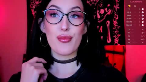 Miss Alice online show from October 2025 12:33:01 AM