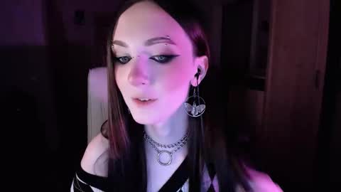 Snapshot of alice__aris chatting on September 2025 07:24:02 PM Alice Aris online show from September 2025 07:24:02 PM