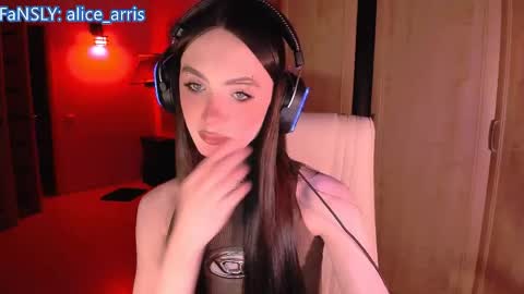Snapshot of alice__aris chatting on April 2026 06:47:02 PM Alice Aris online show from April 2026 06:47:02 PM
