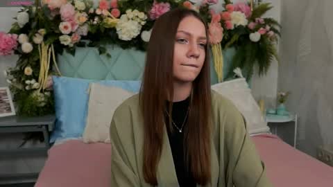 Snapshot of alice_charmy chatting on March 2026 05:20:01 PM Alice in Wonderland online show from March 2026 05:20:01 PM