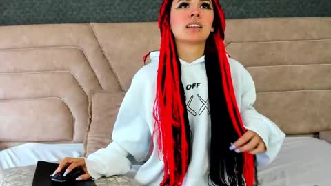 alice foxred online show from April 2026 01:18:01 PM