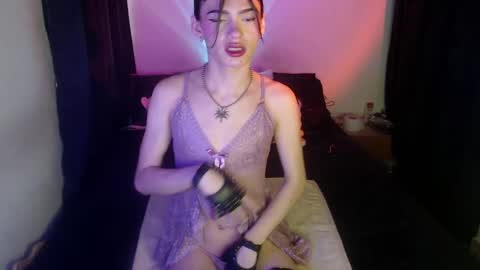 alice_m00nn online show from January 2025 11:25:01 AM