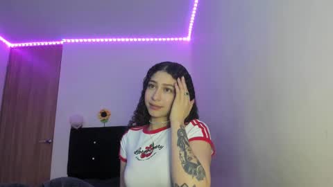 alice and amber online show from February 2025 08:14:01 AM