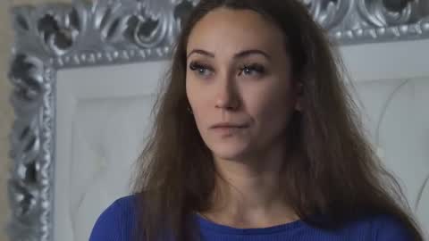 AliceMunro online show from September 2025 07:25:02 PM