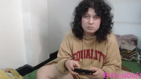 Alicia Aldara online show from March 2026 02:28:02 AM