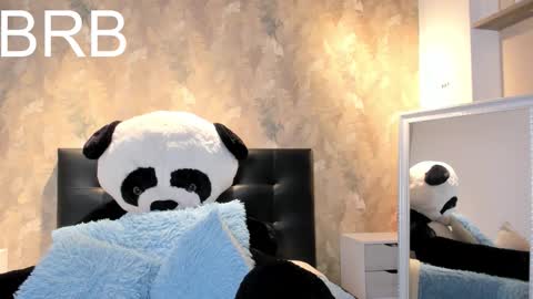 Alice  online show from October 2025 03:20:02 AM