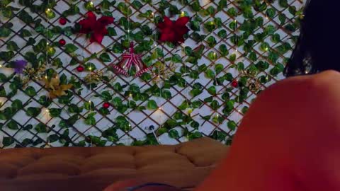 alice_rous21 online show from December 2025 03:21:02 PM