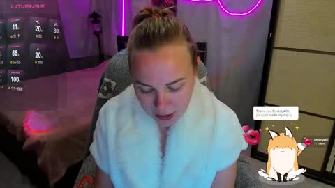 Snapshot of alice_sex_intellect chatting on October 2025 03:42:01 PM Alice online show from October 2025 03:42:01 PM