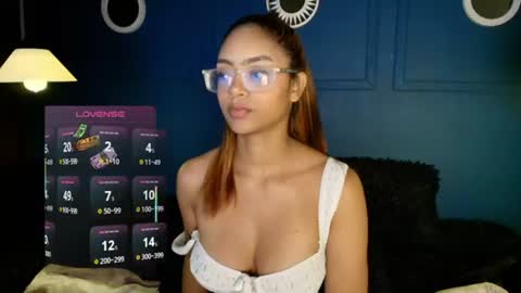 Snapshot of alice_simmons chatting on June 2026 03:50:02 AM alice_simmons online show from June 2026 03:50:02 AM