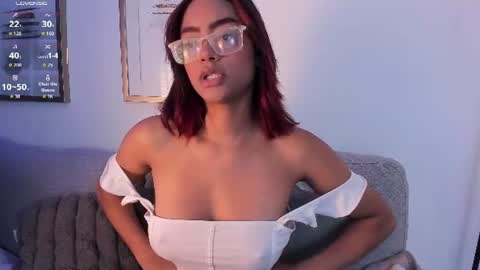 Snapshot of alice_simmons chatting on July 2026 01:24:01 PM alice_simmons online show from July 2026 01:24:01 PM
