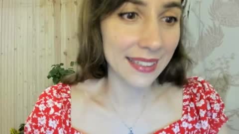 Snapshot of alice_sincere chatting on May 2026 09:20:01 PM Alice Love you all online show from May 2026 09:20:01 PM