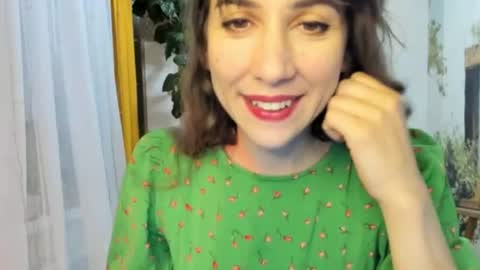 Snapshot of alice_sincere chatting on July 2026 09:06:02 PM Alice Love you all online show from July 2026 09:06:02 PM